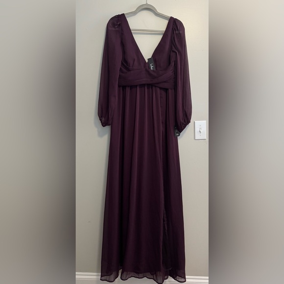NWT Lulus Long Sleeve Maxi Dress - Picture 2 of 8